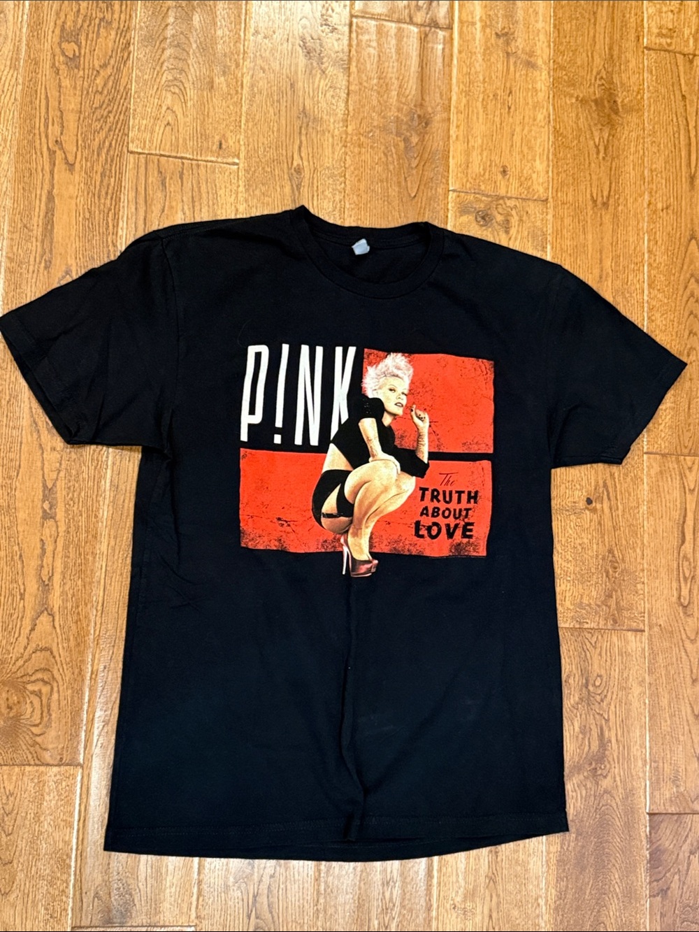 P!nk 2013 The Truth About Love concert tee